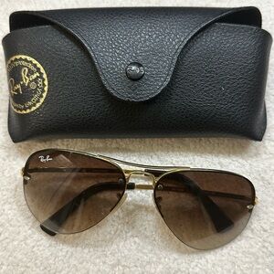 Ray Ban aviator glasses in good condition